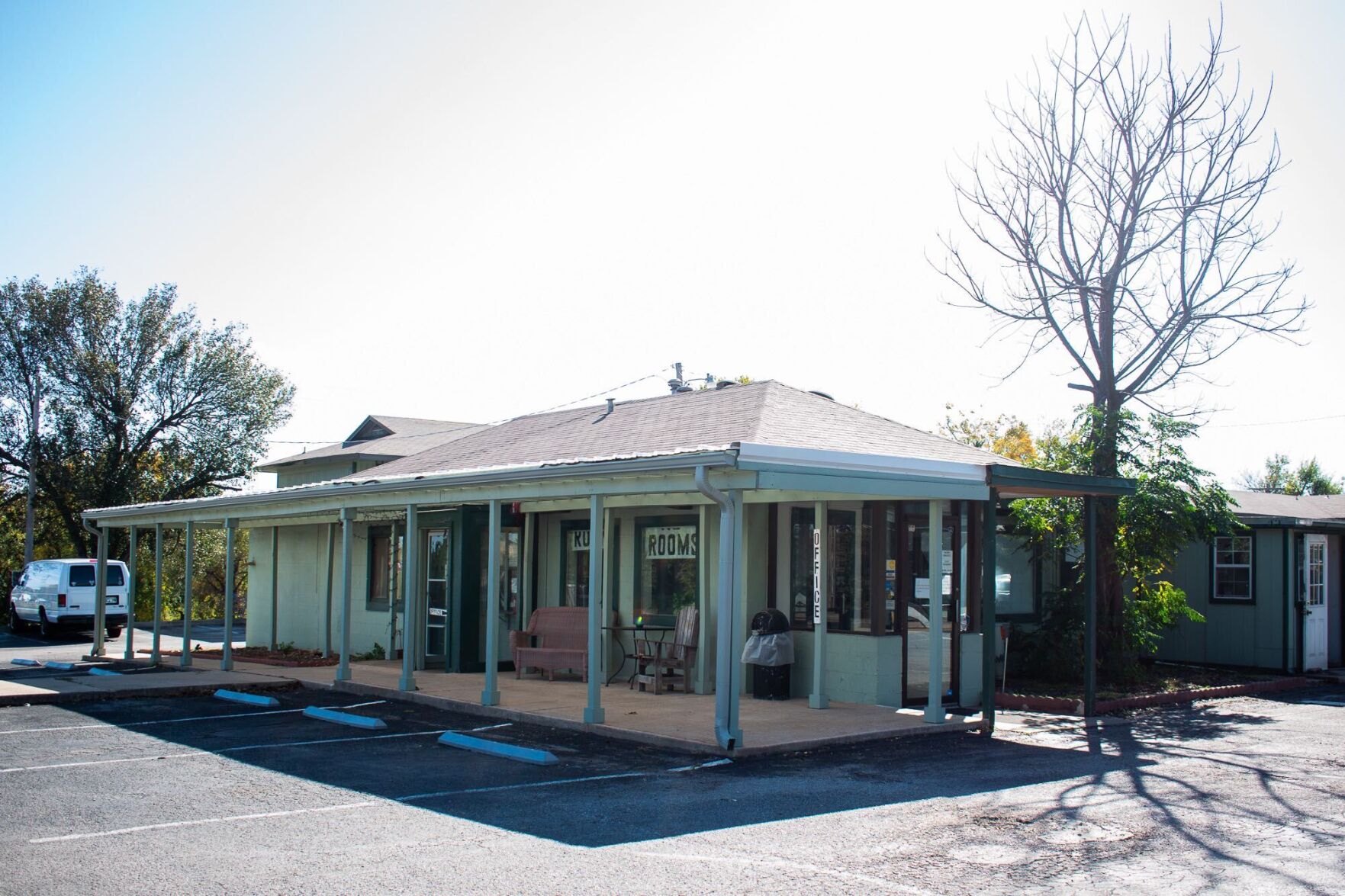 ou motel front